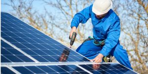 Installation Maintenance Panneaux Solaires Photovoltaïques à Castelfranc